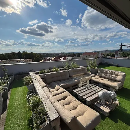 Penthouse - Kosmonautu Street *